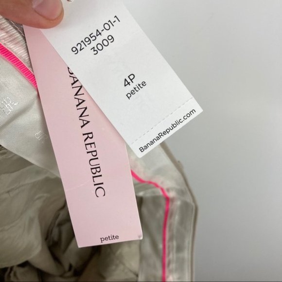 NWT Banana Republic Khaki Hampton Pants Sz 4P - Picture 6 of 10